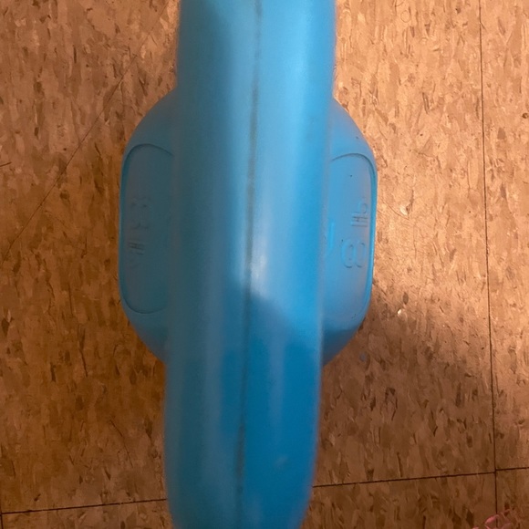 8Ib weight, like new, barely used. - Picture 2 of 4